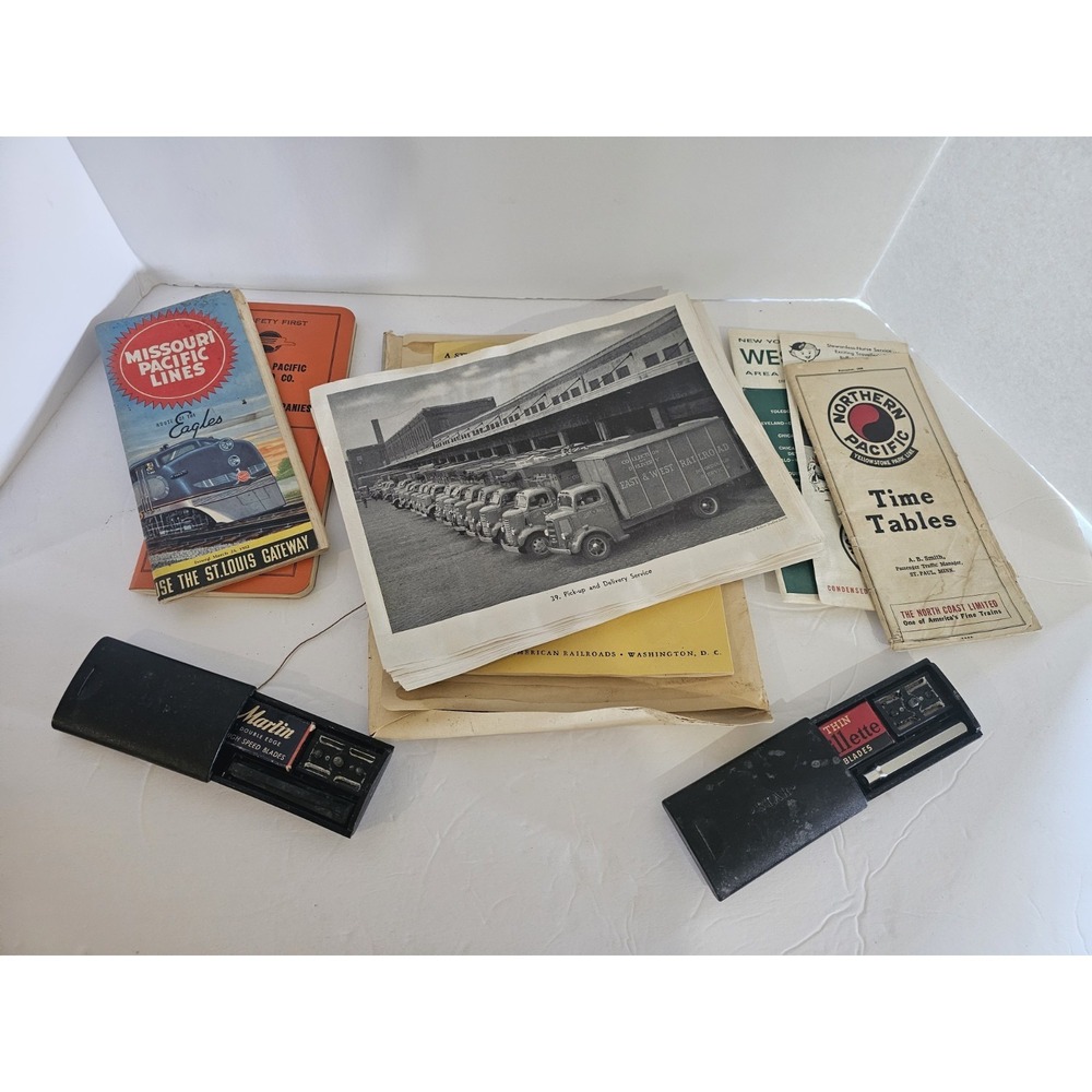Vintage Railroad Collectibles, Photos, Razer Set, and Pamplets Lot